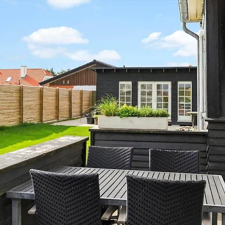 Bl1612-blokhus-jens-baerentsvej-3 *